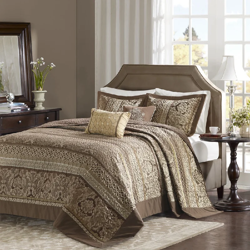 Madison Park Venetian Oversized 5-Piece Jacquard Bedspread Quilt Set with Matching Shams and Embroidered Throw Pillows