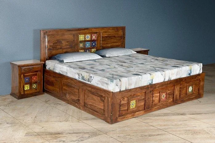 Sheesham Wood Kadambini King Bed