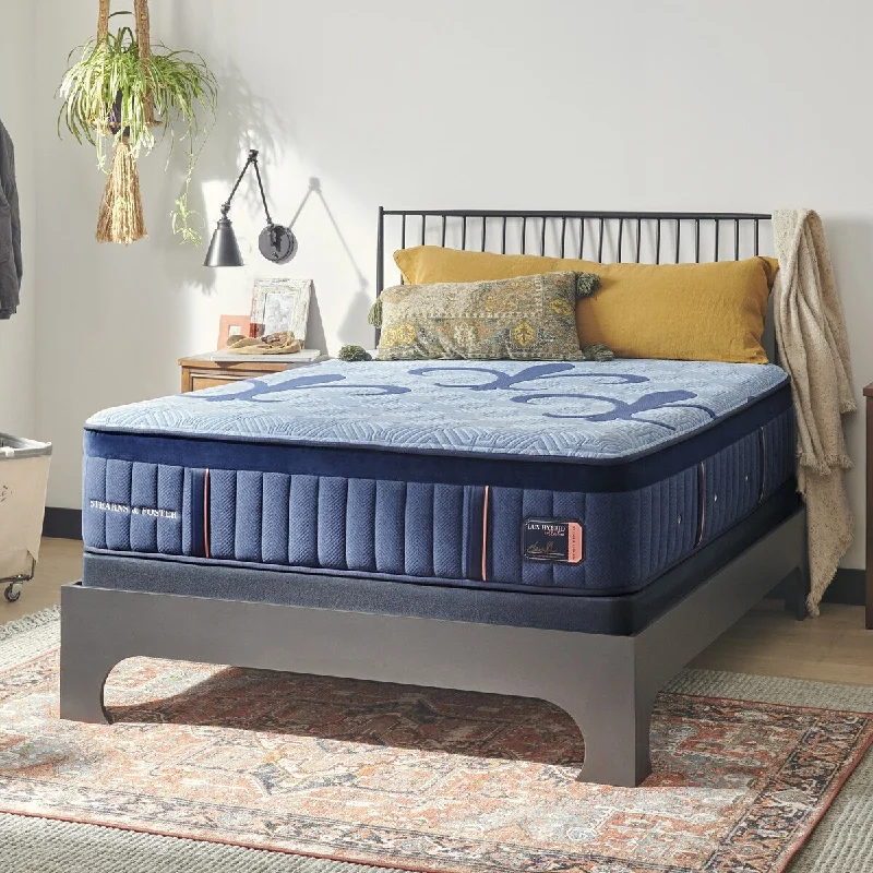 Stearns & Foster Lux Hybrid Firm Mattress