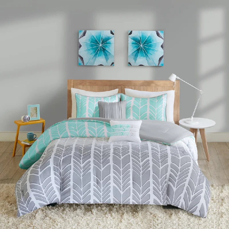 Kennedy Aqua/ Grey Comforter Set by Intelligent Design